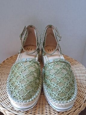 NWOB Jennifer Lopez Light Green Woven Espadrille Sandals with Ankle Straps